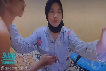 Rutinitas Ngewe Sebelum Tidur Kontol Keras Sampe Memek Banjir